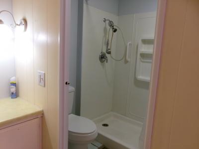 Photo 4 of 13 of home located at 7100 Ulmerton Rd Lot 281 Largo, FL 33771