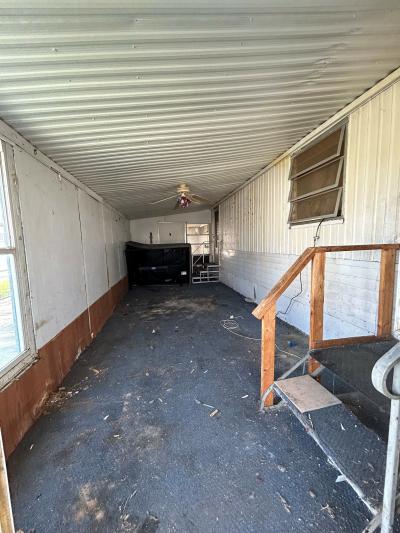 Photo 5 of 10 of home located at 424 Cobalt Ave Lakeland, FL 33815