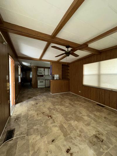 Photo 3 of 10 of home located at 579 Falcon Ave Lakeland, FL 33815