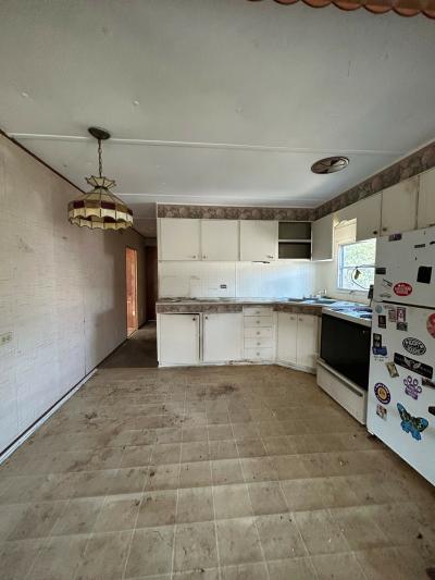 Photo 2 of 10 of home located at 569 Falcon Ave Lakeland, FL 33815