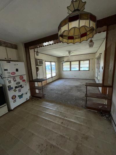 Photo 3 of 10 of home located at 569 Falcon Ave Lakeland, FL 33815