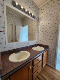 1998 MFHM Manufactured Home