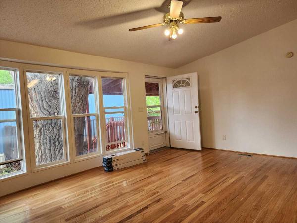 1998 MFHM Manufactured Home
