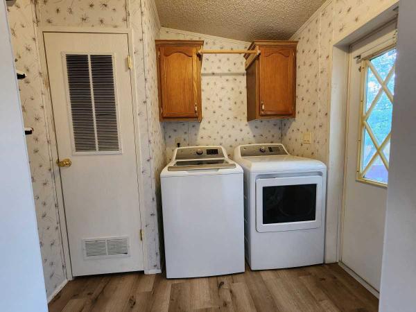 1998 MFHM Manufactured Home