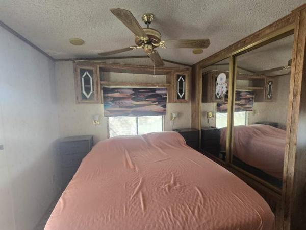 1987 Palm Harbor Manufactured Home