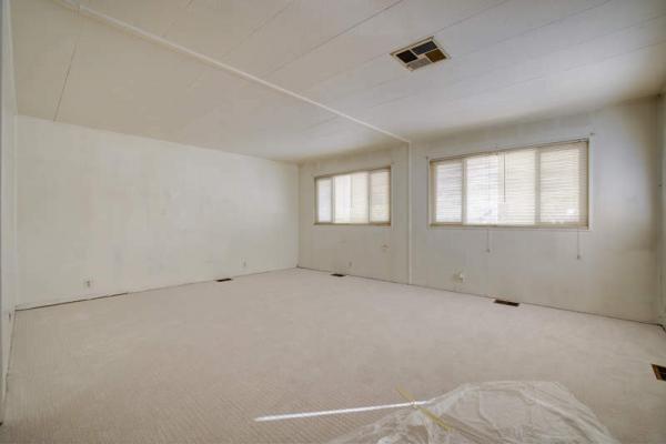 1975 West Manufactured Home