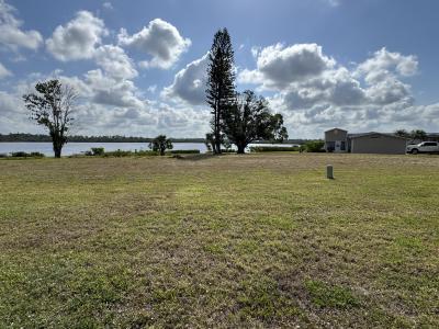 Photo 2 of 5 of home located at 3830 Boardwalk Place Ruskin, FL 33570