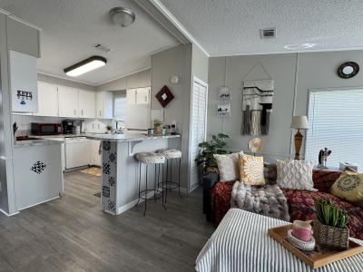 Photo 4 of 5 of home located at 3830 Boardwalk Place Ruskin, FL 33570