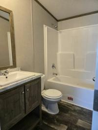 2021 Clayton - Lewistown PA 56MED24442AH21S-OAK ALLEY Manufactured Home
