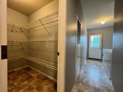 Photo 5 of 10 of home located at 4414 Leeds Ct. Jackson, MI 49201