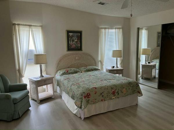 1993 Fleetwood Manufactured Home