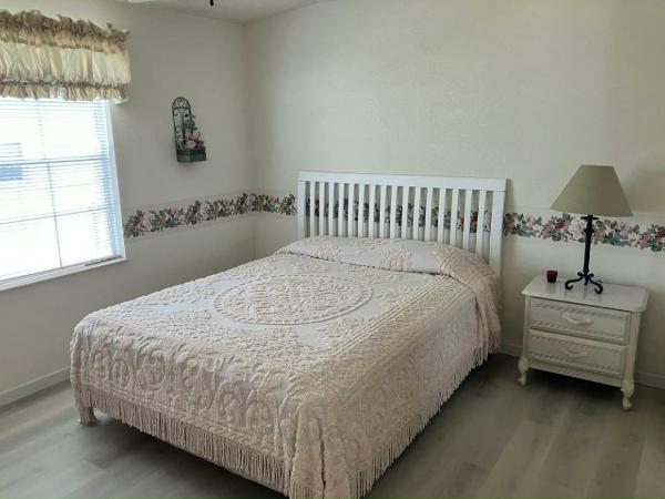 1993 Fleetwood Manufactured Home