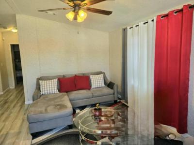 Photo 4 of 13 of home located at 8 Susan Circle Greenacres, FL 33463
