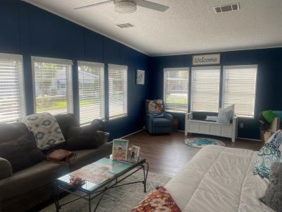 Photo 5 of 15 of home located at 559 Goldenrod Cir N Auburndale, FL 33823