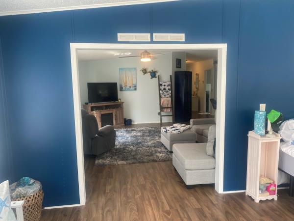 1995  Mobile Home For Sale