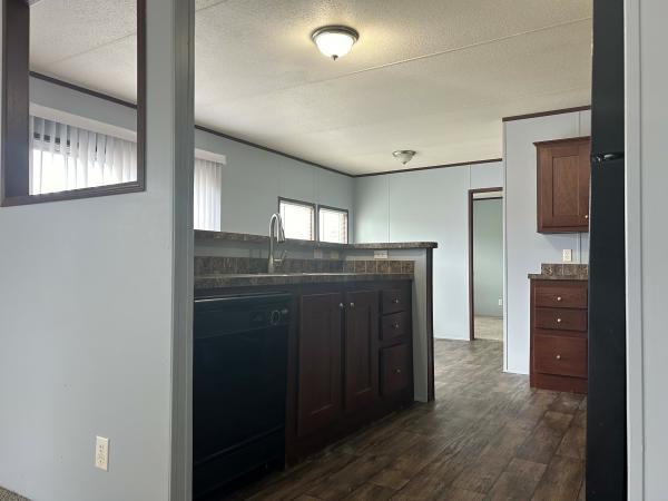 2013 CMH Manufacturing Mobile Home
