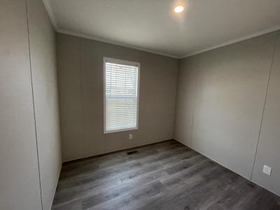 Photo 5 of 10 of home located at 40106 N Tothill Cir Sterling Heights, MI 48310