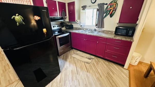 1975 HILL 0261396J Mobile Home