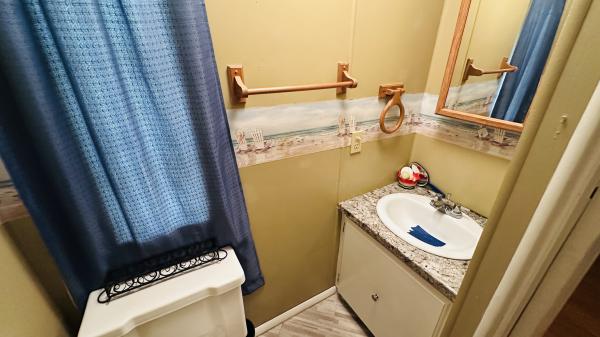1975 HILL 0261396J Mobile Home