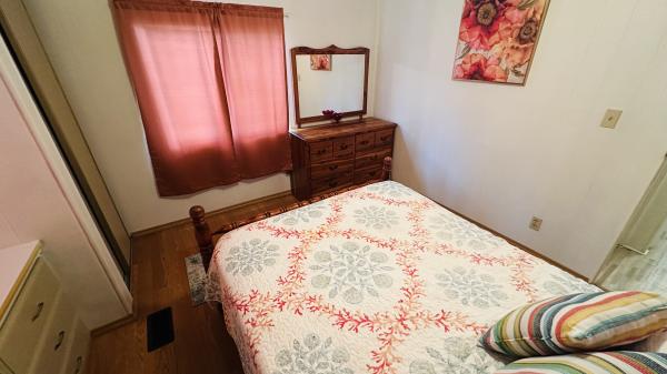 1975 HILL 0261396J Mobile Home