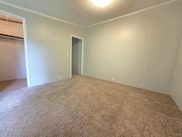 1996 Dutch Park unk Mobile Home