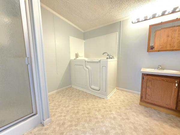 1996 Dutch Park unk Mobile Home