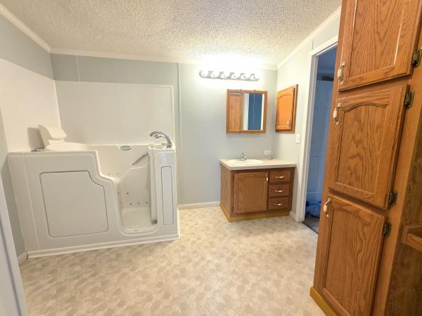 1996 Dutch Park unk Mobile Home