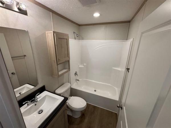 2025 Clayton 7616-4200 Adrenaline  Home