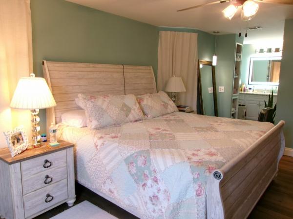 1984 COMM  Home