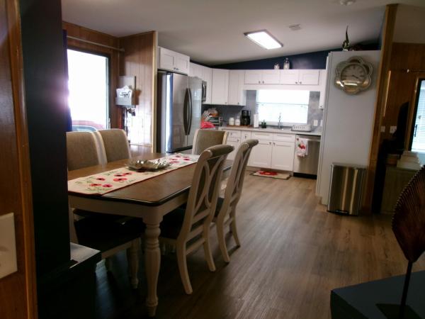 1984 COMM  Home