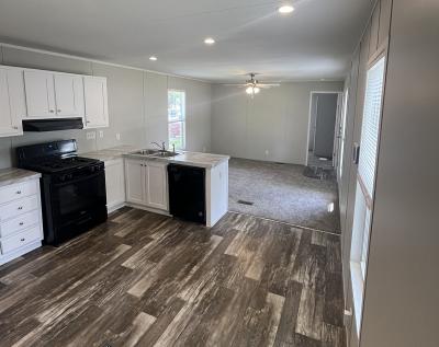 Mobile Home at 6500 Kansas Ave Lot 20 Kansas City, KS 66111
