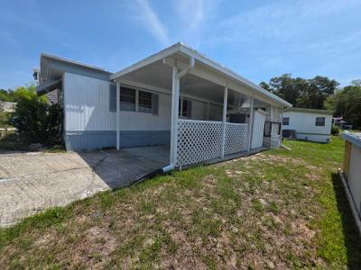 Photo 2 of 17 of home located at 2934 Griffin View Dr Lot 28 Lady Lake, FL 32159