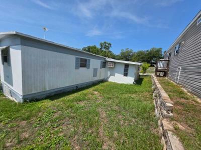 Photo 4 of 17 of home located at 2934 Griffin View Dr Lot 28 Lady Lake, FL 32159