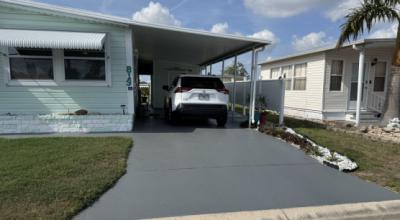 Photo 3 of 17 of home located at 620 57th Ave W Lot B-19 Bradenton, FL 34207