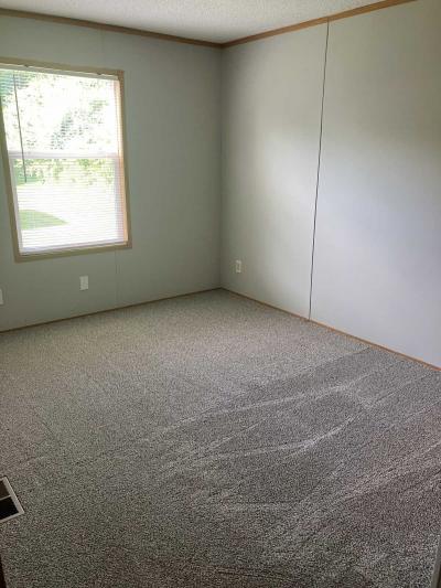 Photo 2 of 6 of home located at 47 Arapaho Dr. Belleville, IL 62220
