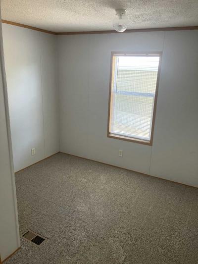 Photo 4 of 6 of home located at 47 Arapaho Dr. Belleville, IL 62220