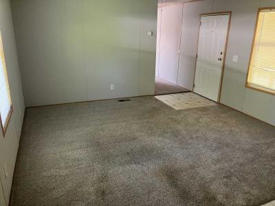 Photo 5 of 6 of home located at 47 Arapaho Dr. Belleville, IL 62220