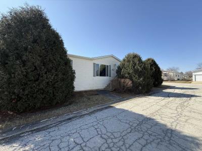 Photo 2 of 22 of home located at 5117 Winged Foot Dr Monee, IL 60449