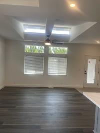 2023 Silvercrest Summit Mobile Home