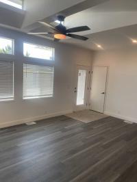 2023 Silvercrest Summit Mobile Home