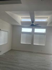2023 Silvercrest Summit Mobile Home