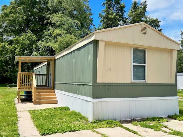 Photo 1 of 2 of home located at 78 Deerwood Park Centralia, IL 62801