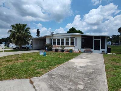 Mobile Home at 1307 S Parrott Ave, Lot 39 Okeechobee, FL 34974