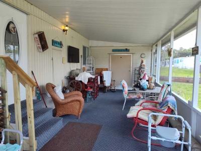 Photo 3 of 8 of home located at 1307 S Parrott Ave, Lot 39 Okeechobee, FL 34974