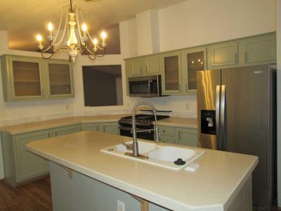 Photo 11 of 27 of home located at 3411 S. Camino Seco # 106 Tucson, AZ 85730