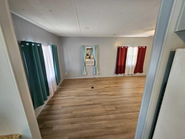 1979 Manufactured Home