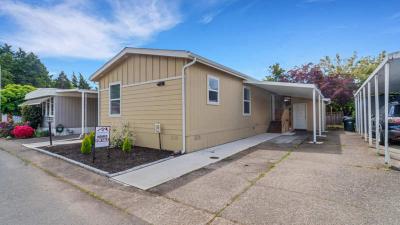 Photo 2 of 26 of home located at 1800 Lakewood Ct #37 Eugene, OR 97402
