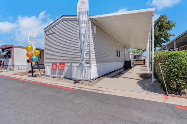 2018 Commodore Mobile Home For Sale