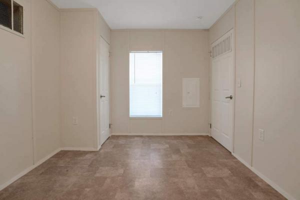 2018 Commodore Mobile Home For Sale