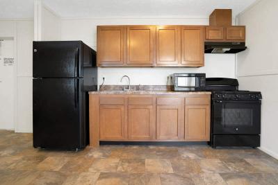 Photo 5 of 22 of home located at 560 W Pleasant Ave, #072 Tulare, CA 93274